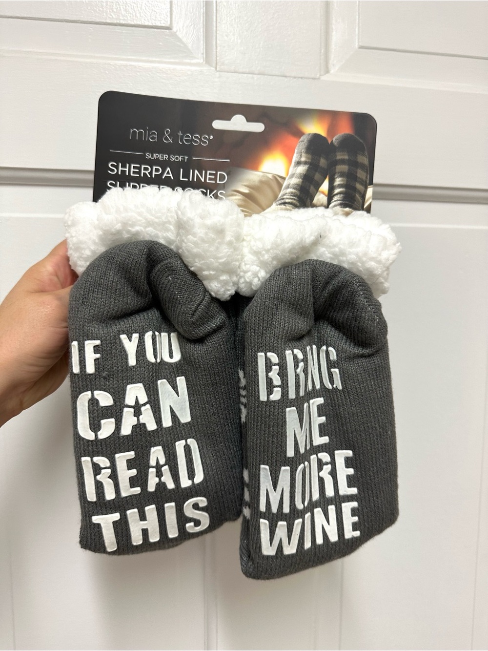 NWT Mia & Tess Sherpa Lined Fuzzy Slipper Socks